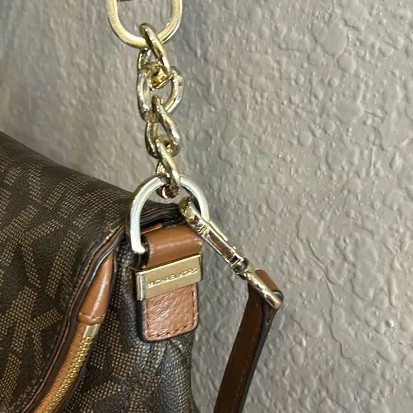 Michael Kors signature fold over, jet set convertible, shoulder bag - Picture 3 of 13